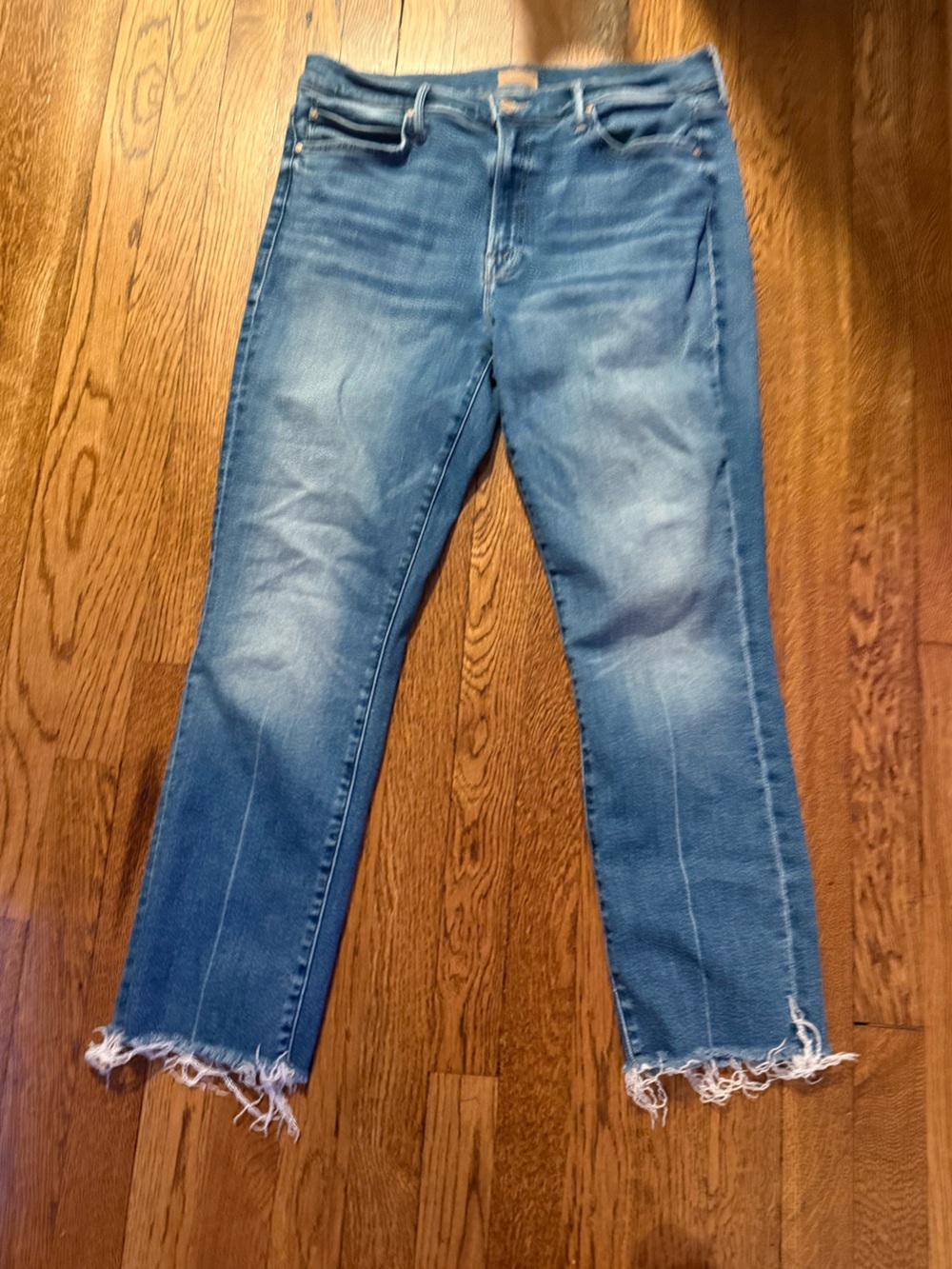 MOTHER Denim Rascal Ankle size 32